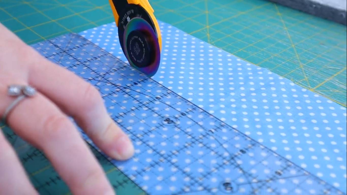 how to make a tumbling quilt block step 2 cutting the strips